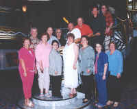 Reunion2003Attendees_2.jpg (92394 bytes)