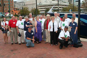 Reunion 2007 Group 2.jpg (98127 bytes)